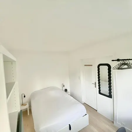 Daire Modern With 4 Bedrooms Saint-Herblain
